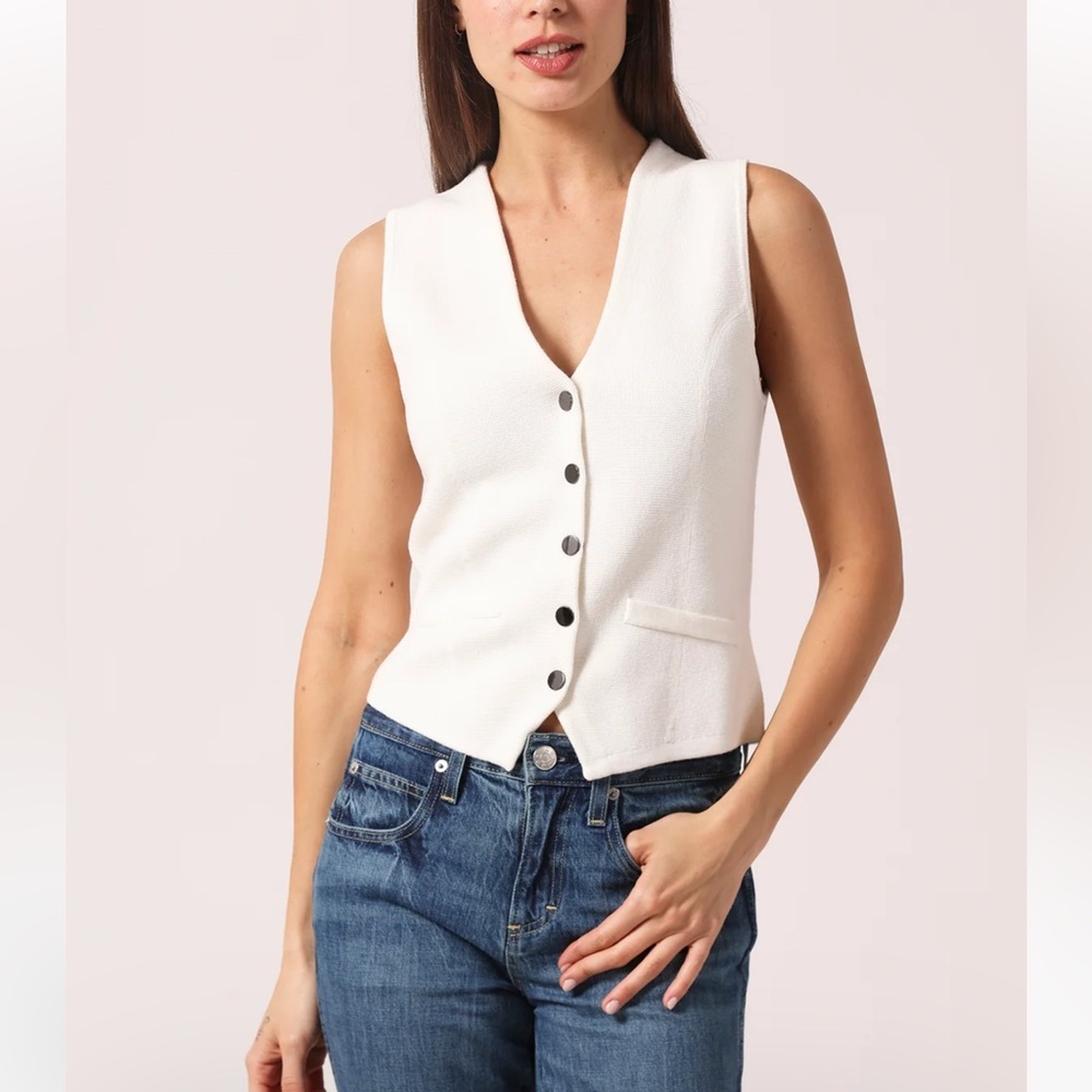 Minnie Rose NWT Cotton Blend Vest With Snaps White Size Small